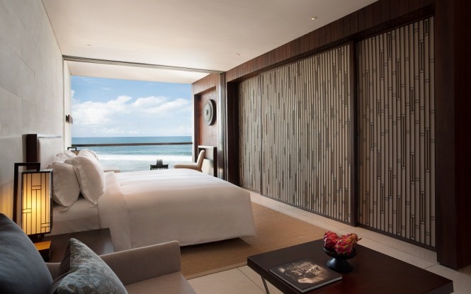 Deluxe Ocean Suites are a spacious 60 square meters with views of the Indian Ocean.