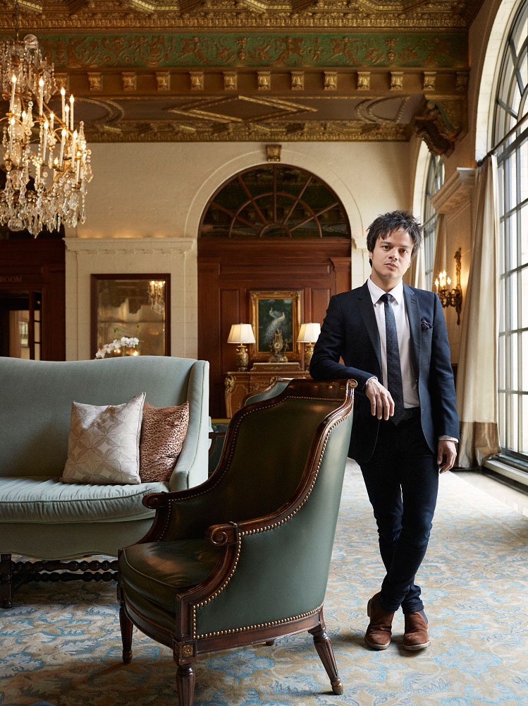 Jamie Cullum in the lobby of the St. Regis Washington, DC.