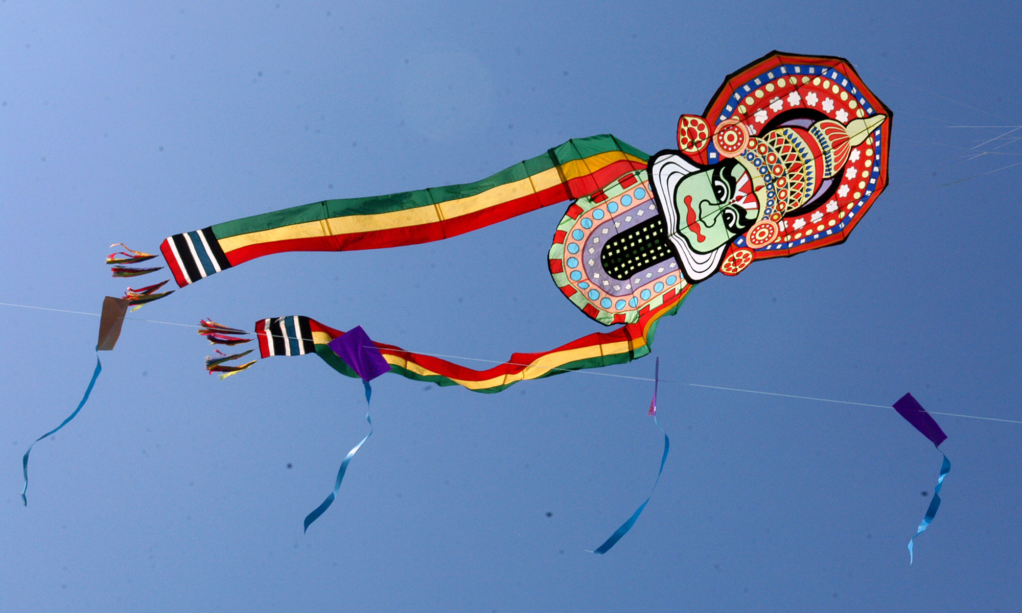 India Sky's the Limit at Ahmedabad's Intl. Kite FestivalDestinAsian