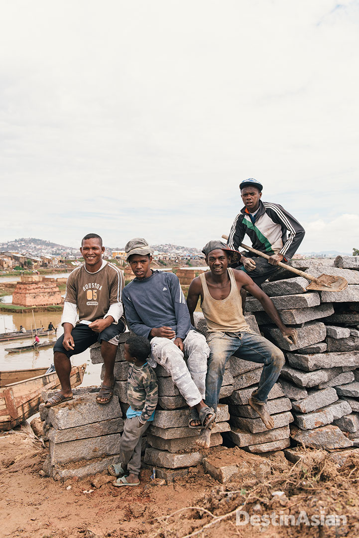 Construction workers in Anatananarivo. 