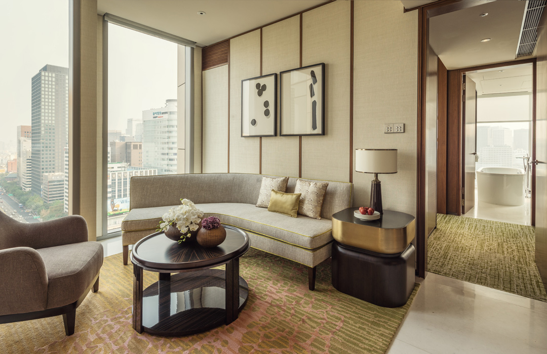 Relaxed glamor at Four Seasons Hotel Seoul.