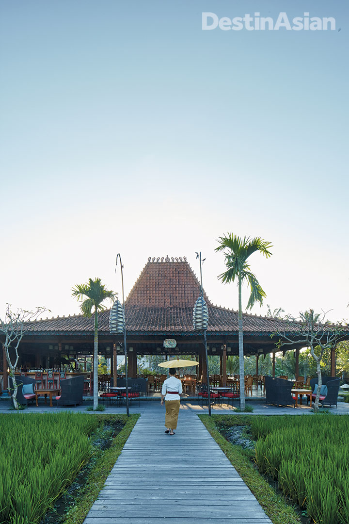 Manisan Restaurant's joglo-roofed dining pavilion in Ubud. 