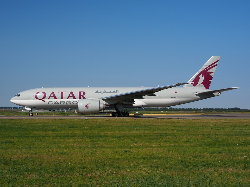 qatar-airways-867777_960_720