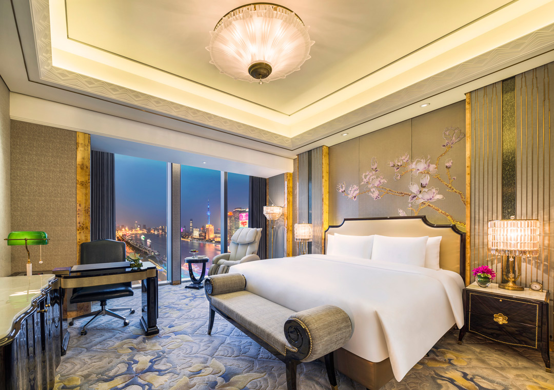 Inside the Grand Deluxe Bund View Room.