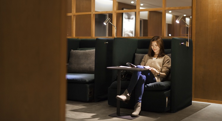 The Taipei lounge is the first to feature Cathay Pacific's new Solo Chair. 