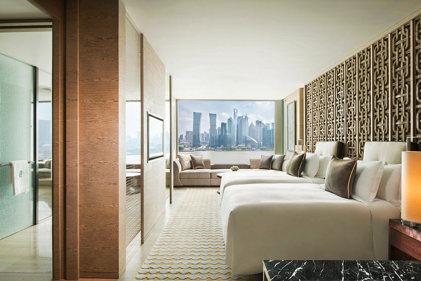 Located in the North Bund area, the hotel has spectacular views of the Huangpu River and the cityscape.