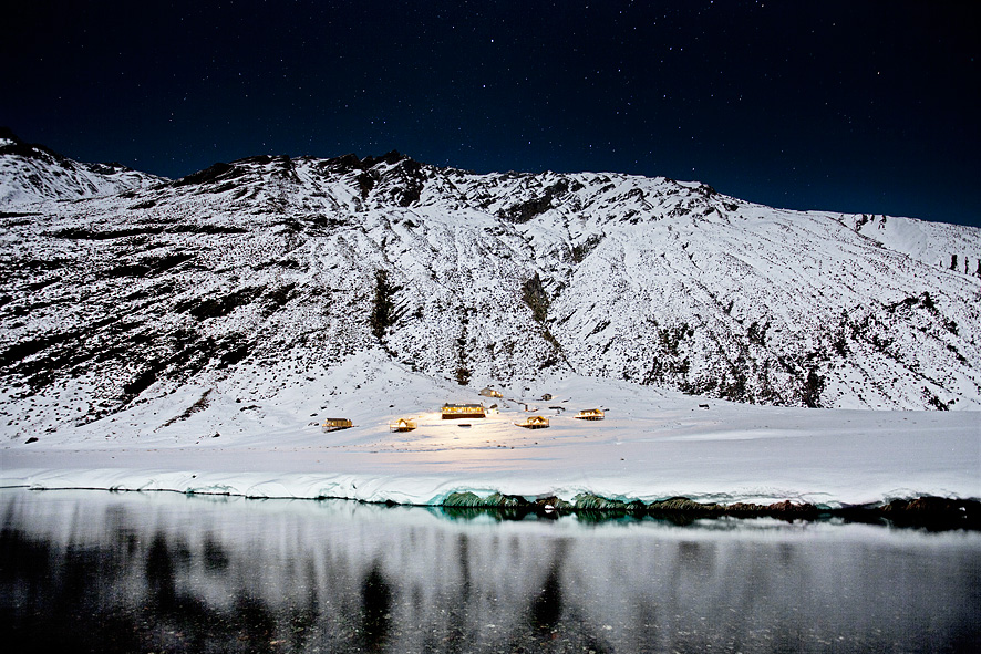 A view of the Minaret Station Alpine Lodge at night. 