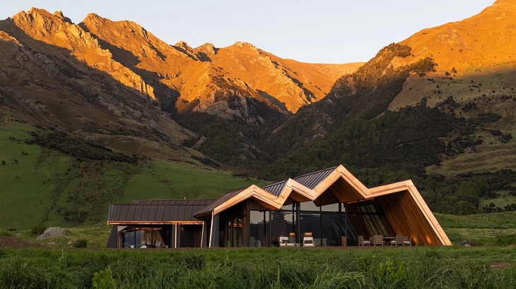 10 Reasons to Visit New Zealand This Year