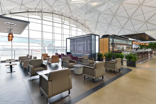 The Qantas Hong Kong Lounge only resumed operating earlier this month.