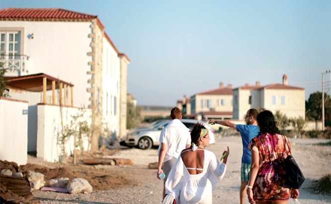 Beach-bound near the low-key resort town of Alaçatı.