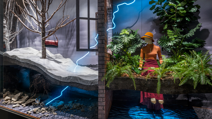 Hermès' New Window Display